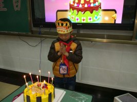 黃正宏小朋友生日快樂?。。? width=80 height=80 />
								</a>
								
							</li>
          </ul></div></div></div>
     <div style="clear:both"></div><br />
     
     <div   id="ovggrfnusfry"   class="cp">
    <p style="margin-top: 0px;margin-bottom: 8px;line-height: 1.15;"><span style="font-family: 